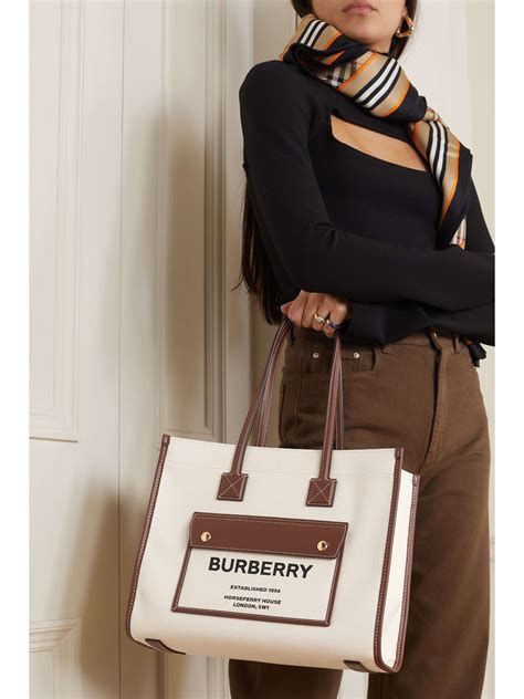 burberry valentineès day tote bag mesurement|net a porter burberry tote.